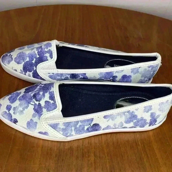 Michael Michael Kors Olive Slip-On Sneakers Blue White Floral Size 6 - Picture 3 of 9